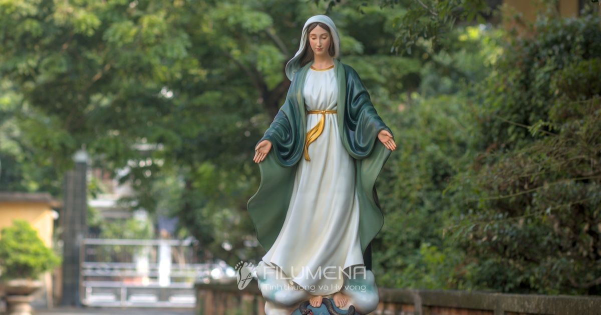 Tượng Đức Mẹ Ban Ơn cao 110 cm màu xanh ô-liu của Filumena