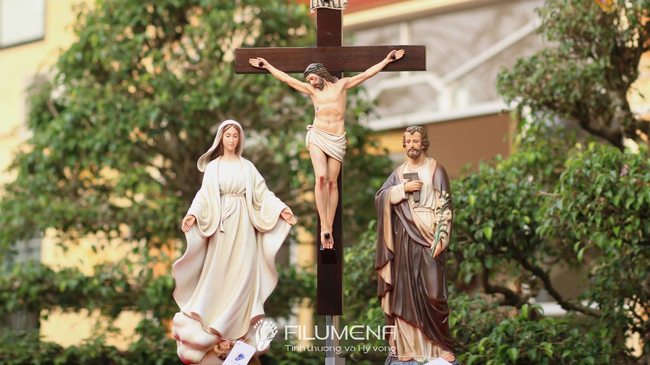 Bộ tượng Bàn thờ Chúa 50 cm tông màu trắng ngà M3