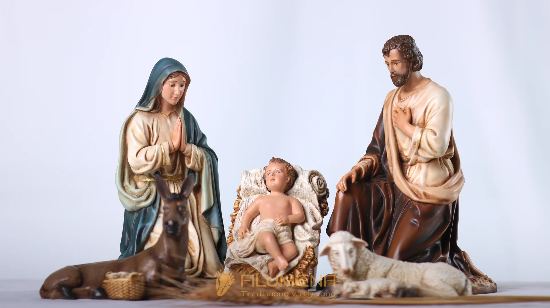 Bộ tượng Giáng sinh 20 cm của Filumena chính thức được giới thiệu