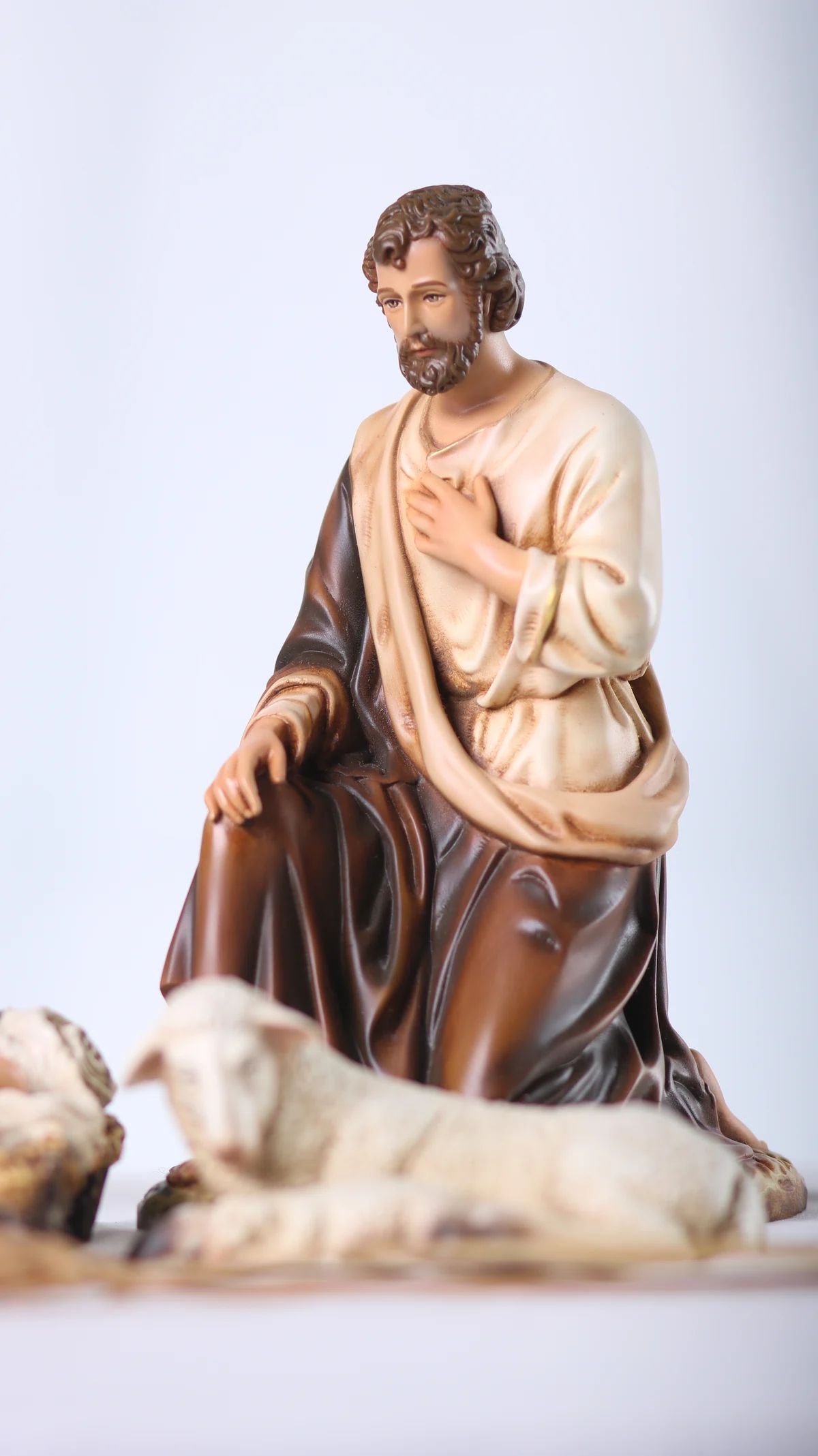 Tượng Giáng sinh mini tại Hà Tĩnh. Tượng Công giáo Filumena là tượng của Tình thương và Hy vọng. Bản quyền các tác phẩm tượng Công giáo thuộc về Filumena Art, Cộng hòa Pháp. Filumena sáng tác và sản xuất nhiều mẫu tượng Công giáo khác như Bàn thờ Chúa và gia tiên, Bàn thờ Chúa, Tượng Giáng sinh, Tượng Chúa Giáng sinh, Bàn thờ Công giáo phòng khách