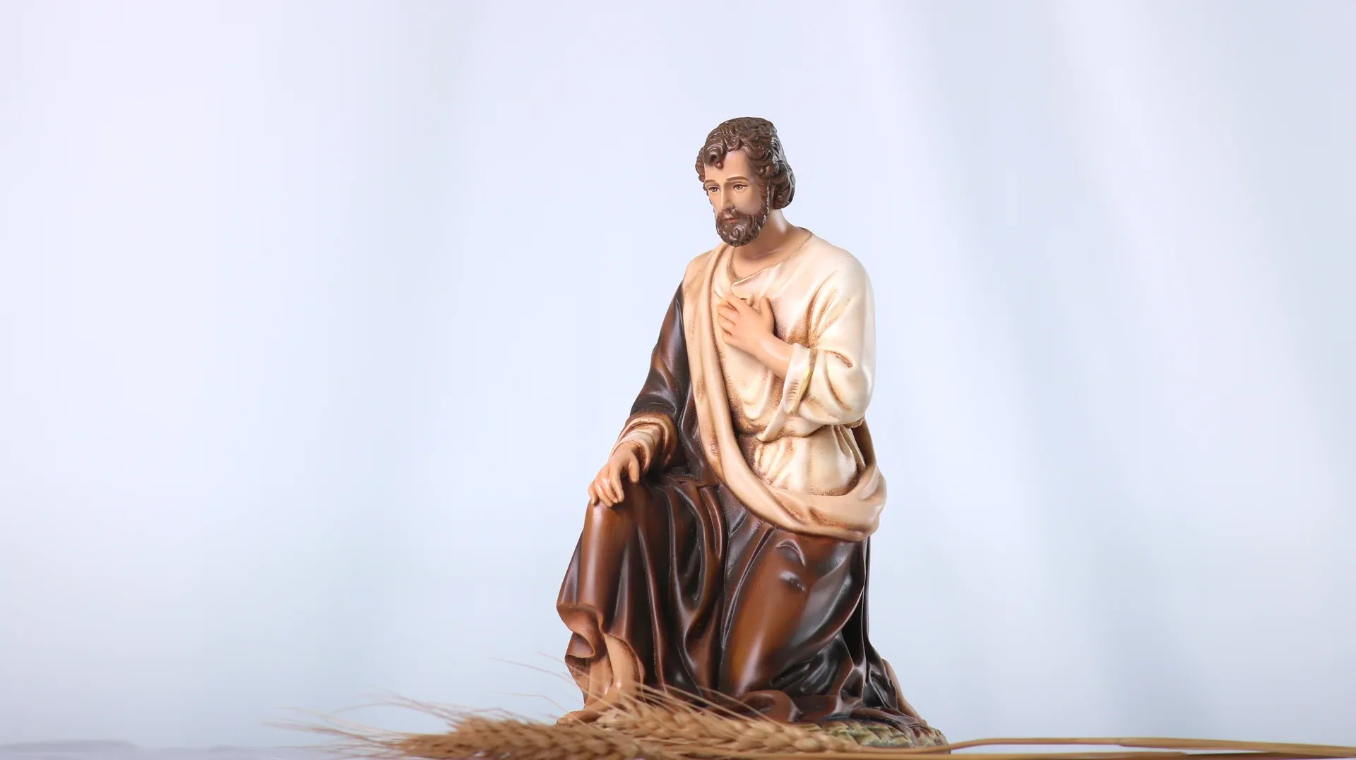 Tượng Giáng sinh mini tại Hà Tĩnh. Tượng Công Giáo Filumena được sáng tác bởi các nghệ sĩ Filumena. Mỗi tác phẩm đều là đóng góp của quý vị cho các việc bác ái. Tượng làm bằng chất liệu bột đá tự nhiên và resin, có đủ các kích thước từ 15, 20 cm tới 1m và lớn hơn nữa.