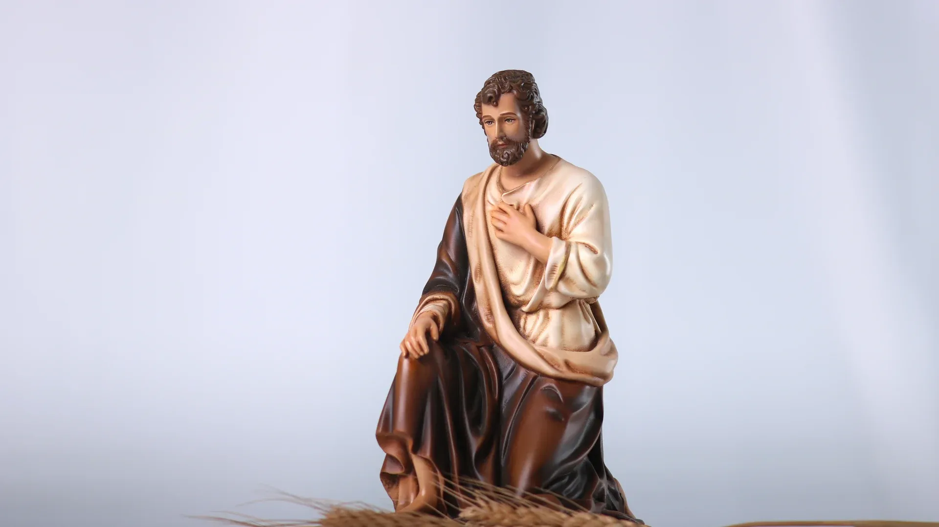 Tượng Giáng sinh mini tại TGP. Sài Gòn. Tượng Công Giáo Filumena được sáng tác bởi các nghệ sĩ Filumena. Mỗi tác phẩm đều là đóng góp của quý vị cho các việc bác ái. Tượng làm bằng chất liệu bột đá tự nhiên và resin, có đủ các kích thước từ 15, 20 cm tới 1m và lớn hơn nữa.