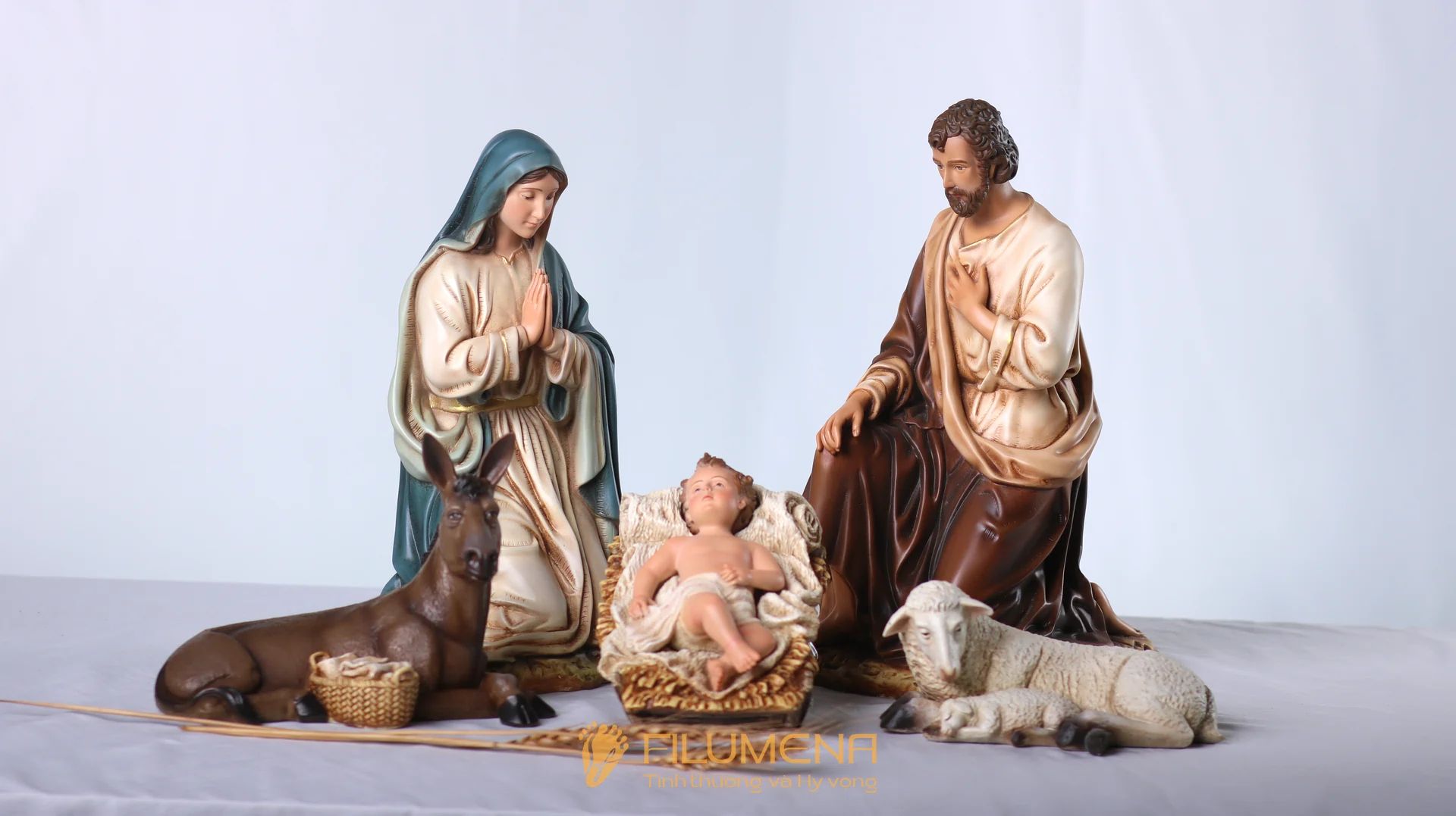 Bộ tượng Giáng sinh 30 cm của Filumena – chuẩn tỉ lệ và giàu cảm xúc