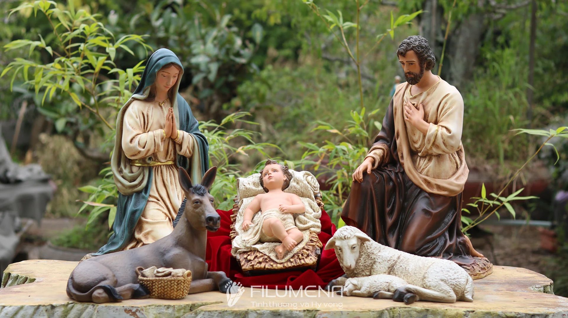 Bộ tượng Giáng sinh 50 cm 5 nhân vật do Filumena sáng tác