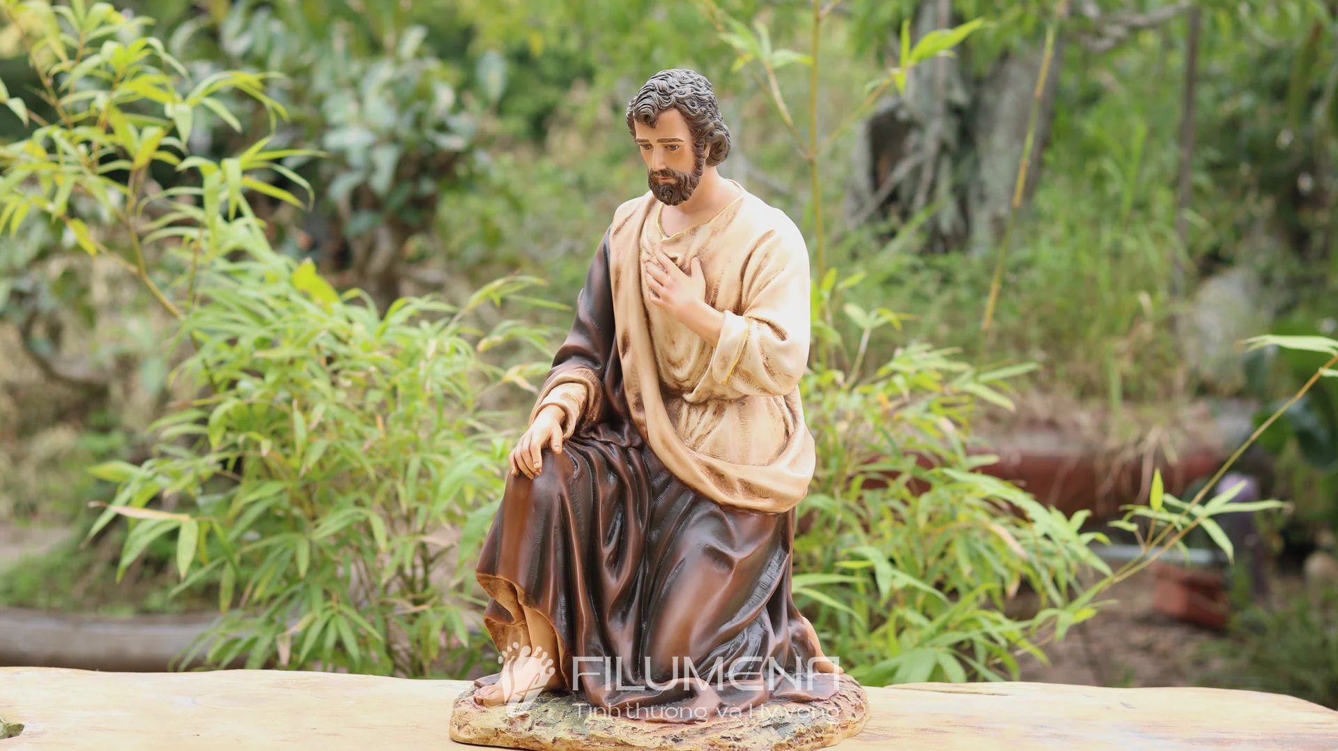 Hình ảnh bộ tượng Giáng sinh 2025 của Filumena chụp ngoài trời