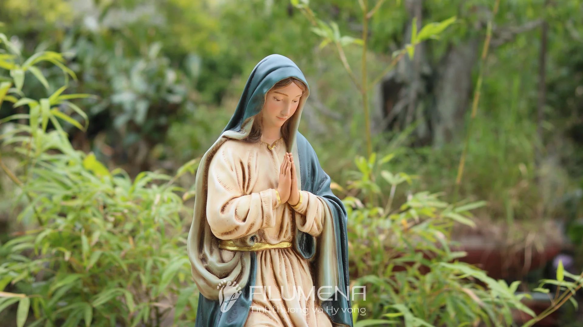 Hình ảnh bộ tượng Giáng sinh 2025 của Filumena chụp ngoài trời