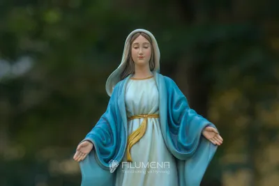 Hình ảnh Tượng Công giáo gợi ý đặt trong không gian thờ phượng