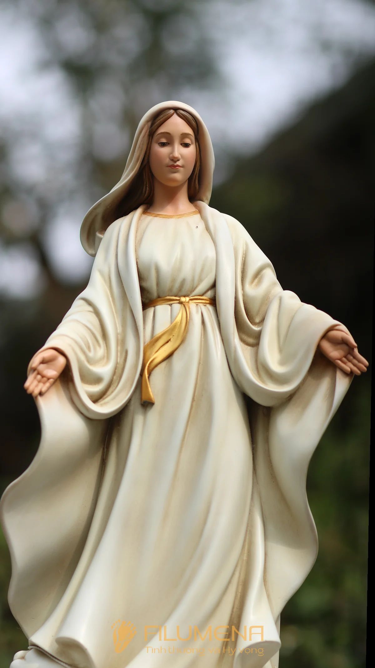 Handmade Catholic statues produced in Vietnam with artisan finishing, prepared for wholesale distribution