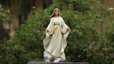Custom Catholic statues designed and manufactured in Vietnam by Filumena for wholesale and export