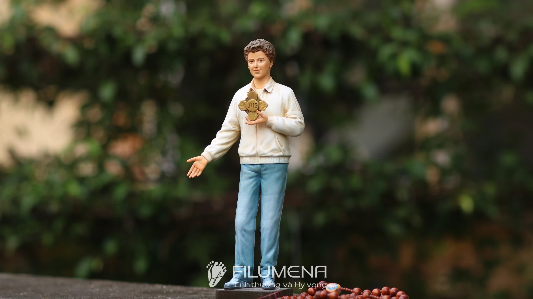 Handmade Catholic statues produced in Vietnam with artisan finishing, prepared for wholesale distribution