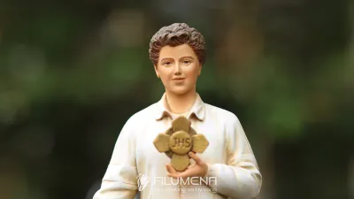 Premium Christian and Catholic statues manufactured in Vietnam by Filumena for wholesale and export