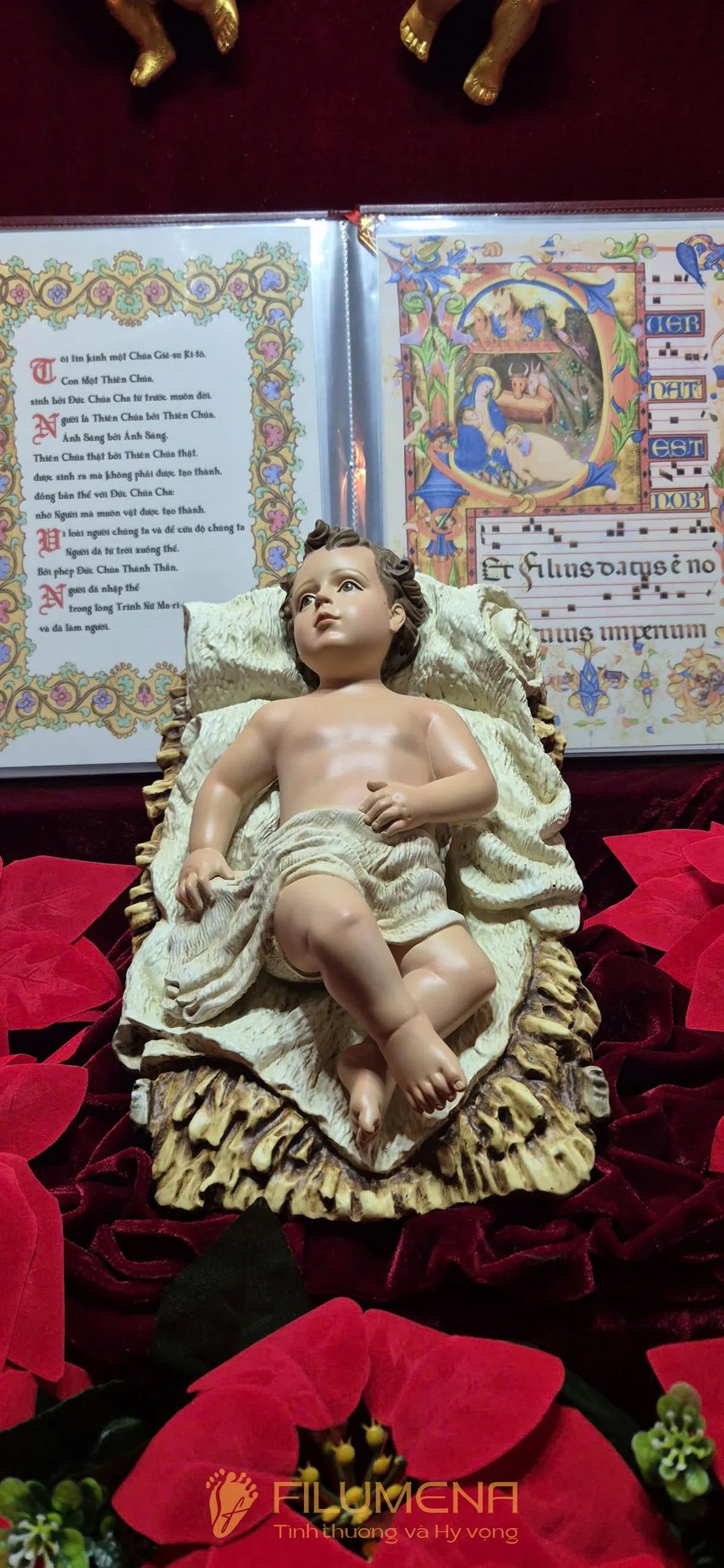 Hình ảnh tượng Chúa hài đồng Filumena do khách hàng gửi lại từ mọi miền Việt Nam.