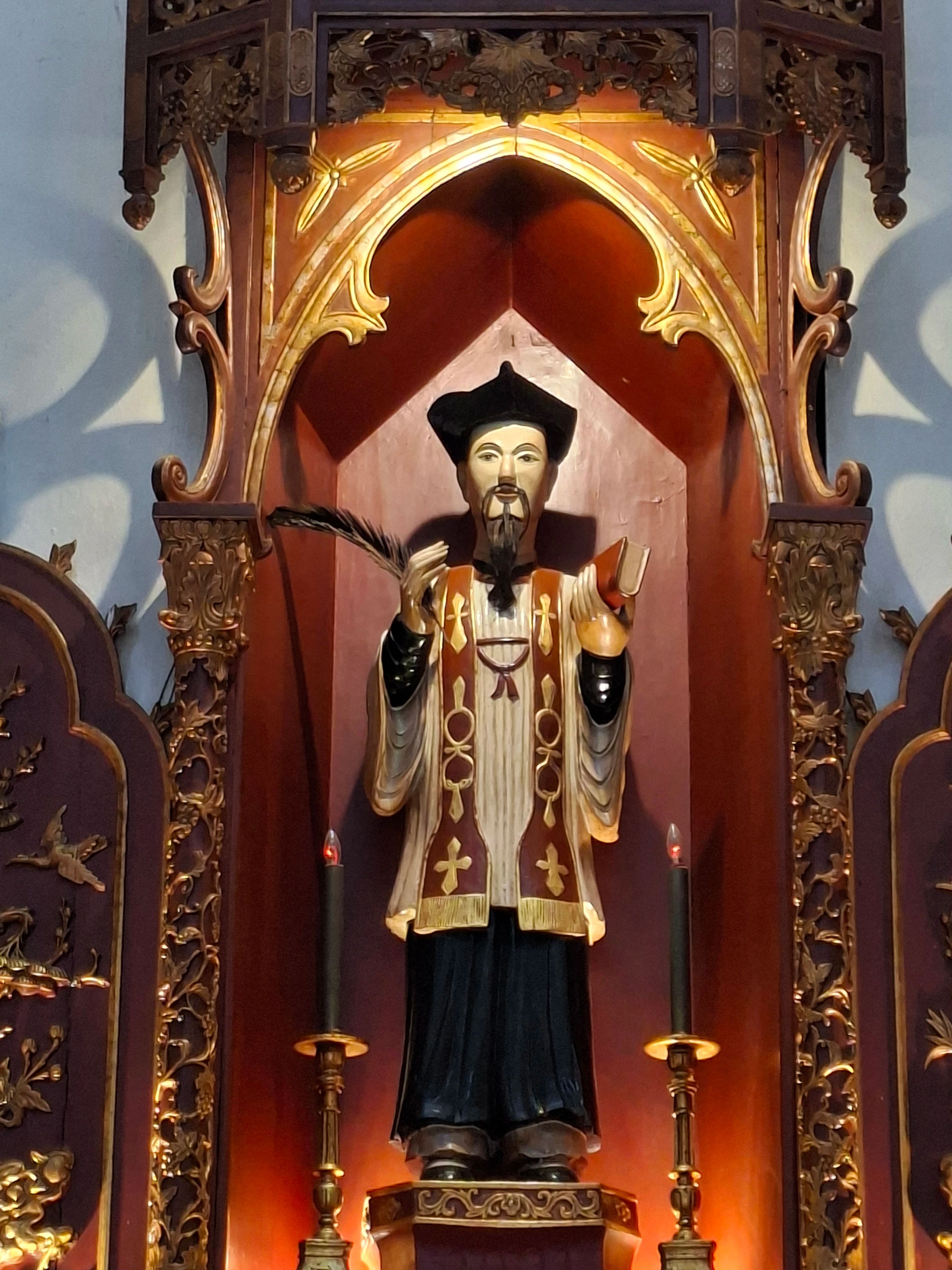 Tượng Công giáo Filumena tại Đền thánh Phêrô Lê Tùy, trung tâm hành hương Bằng Sở