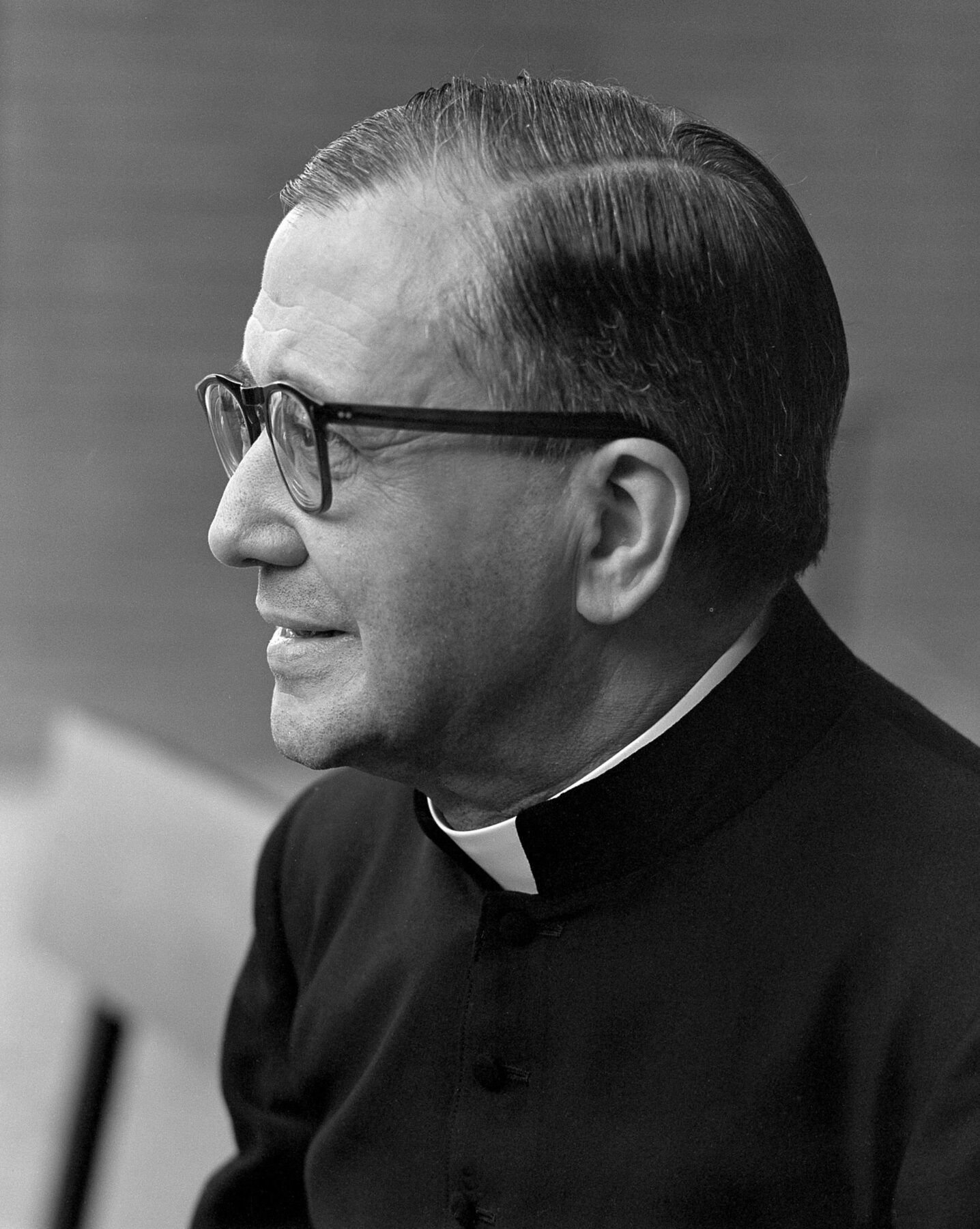 Thánh Josemaría Escrivá trong ảnh chân dung