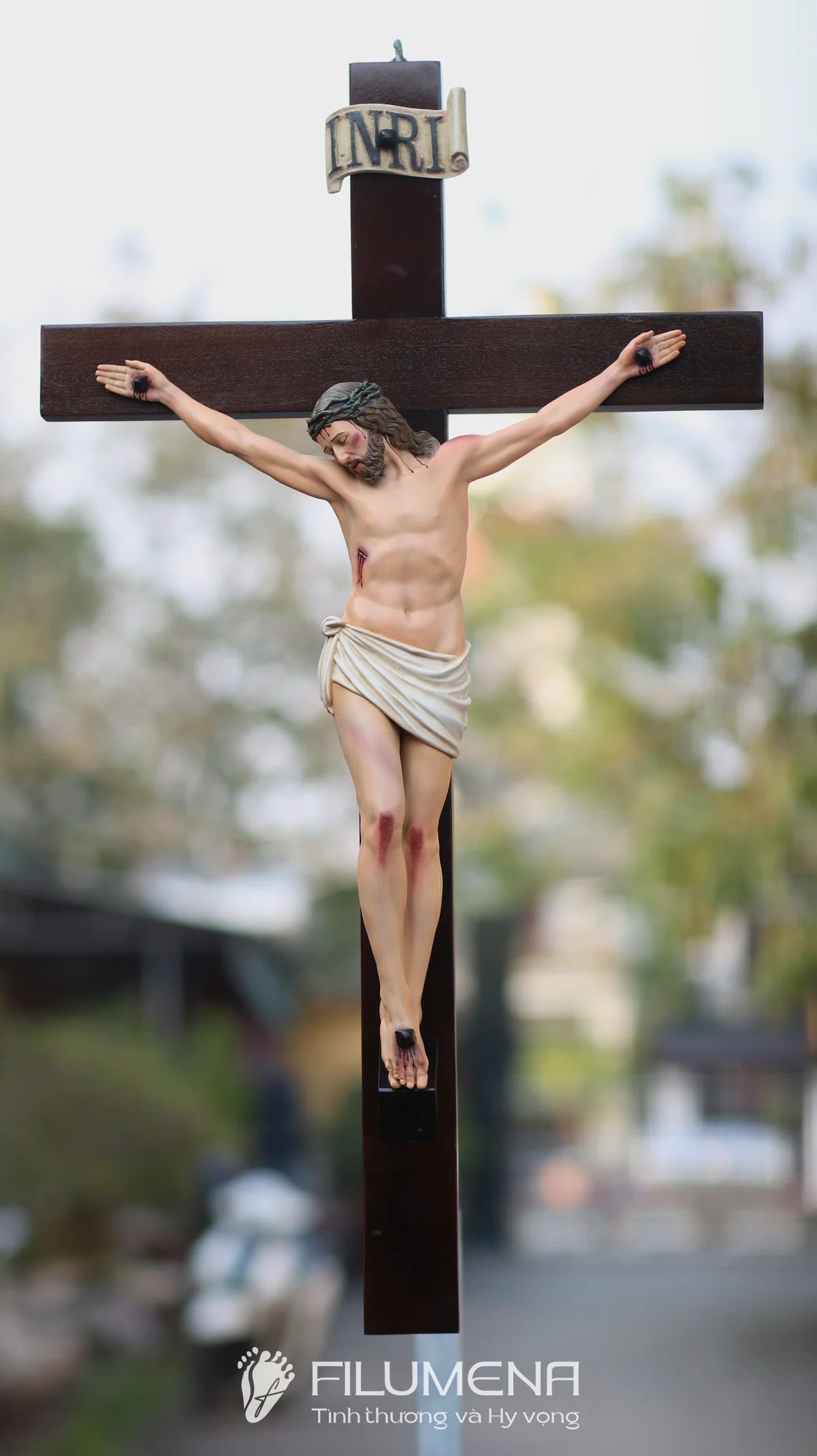 Tượng Chúa chịu nạn 40 cm Thánh giá gỗ lát