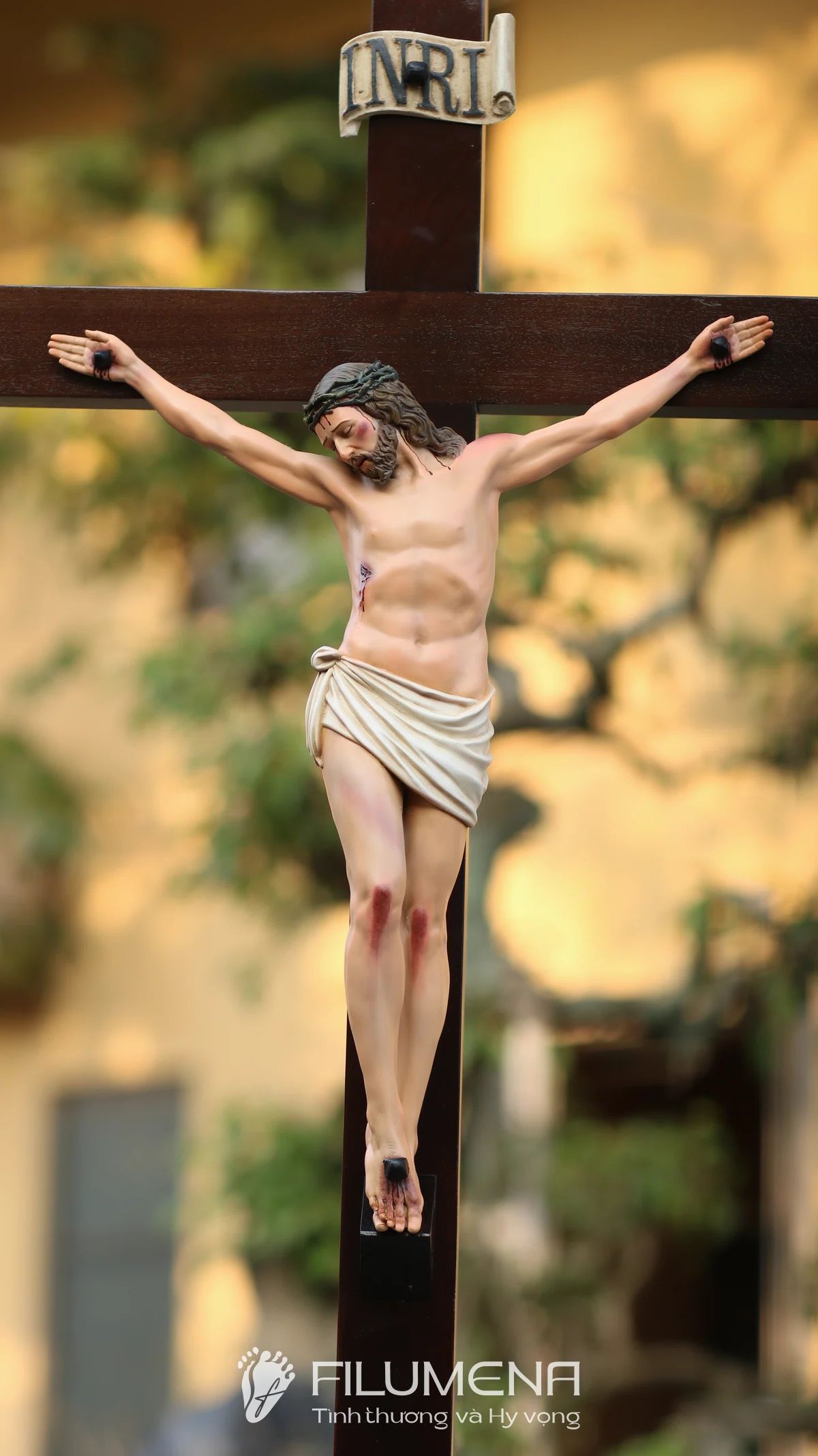 Tượng Chúa chịu nạn 40 cm Thánh giá gỗ lát