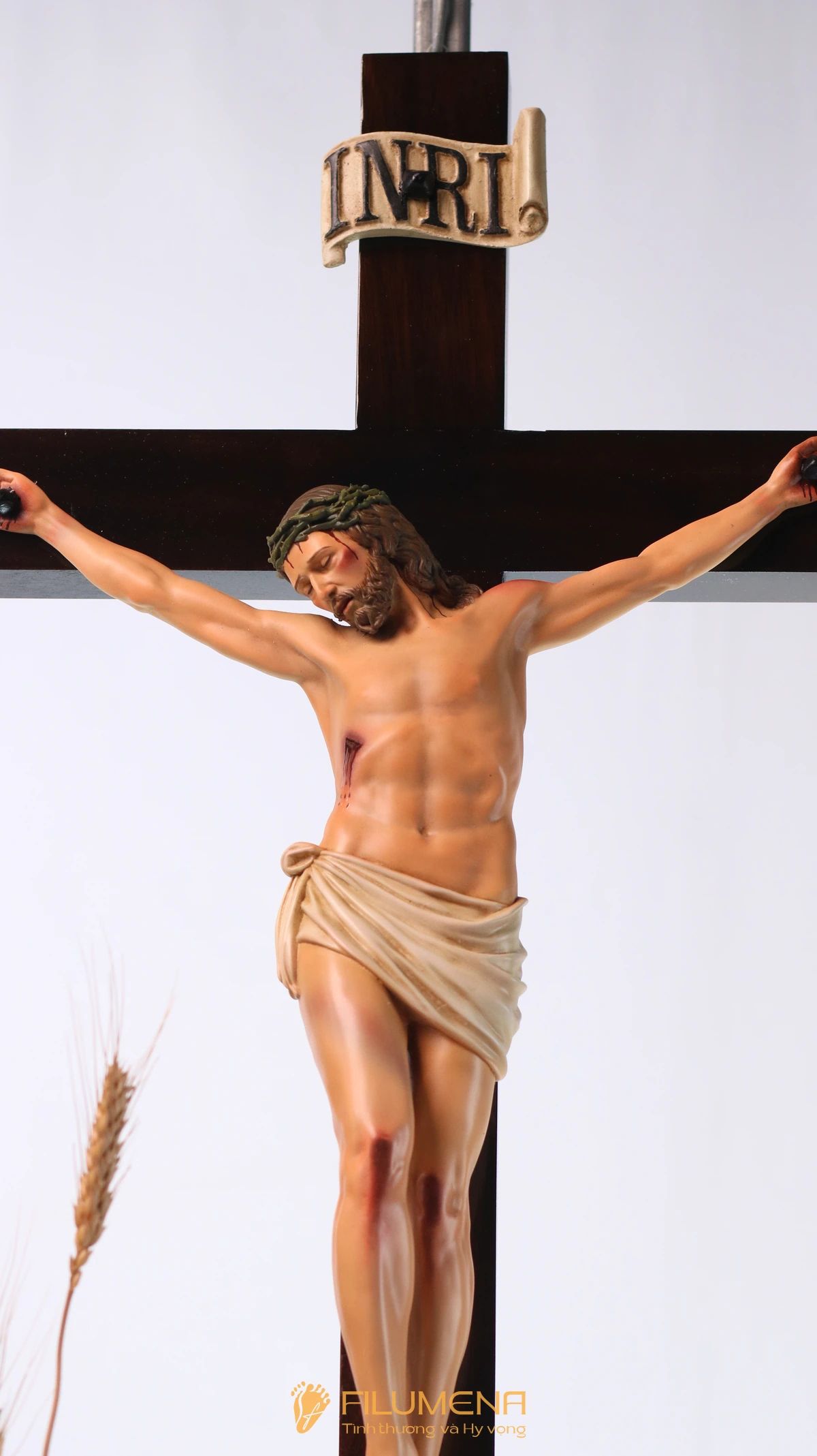 Tượng Chúa chịu nạn 40 cm Thánh giá gỗ lát