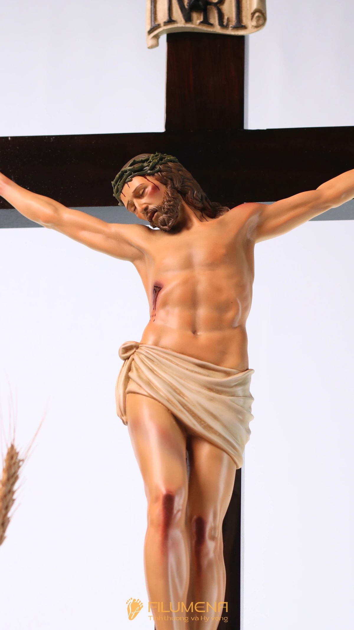 Tượng Chúa chịu nạn 40 cm Thánh giá gỗ lát