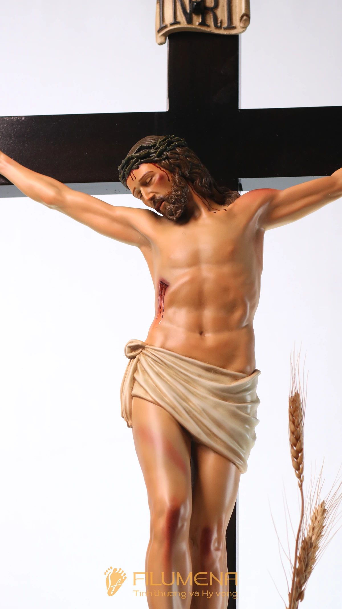 Tượng chuộc tội tại An Giang. Tượng Công giáo Filumena là tượng của Tình thương và Hy vọng. Bản quyền các tác phẩm tượng Công giáo thuộc về Filumena Art, Cộng hòa Pháp. Filumena sáng tác và sản xuất nhiều mẫu tượng Công giáo khác như Tượng Mẹ Maria, Tượng Đức Mẹ để xe hơi, Tượng Đức Mẹ để xe ô tô, Bàn thờ Công giáo, Bàn thờ Công giáo