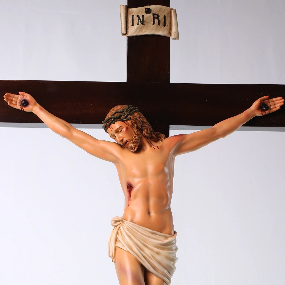 Tượng Chúa chịu nạn cao 60 cm Thánh giá gỗ lát