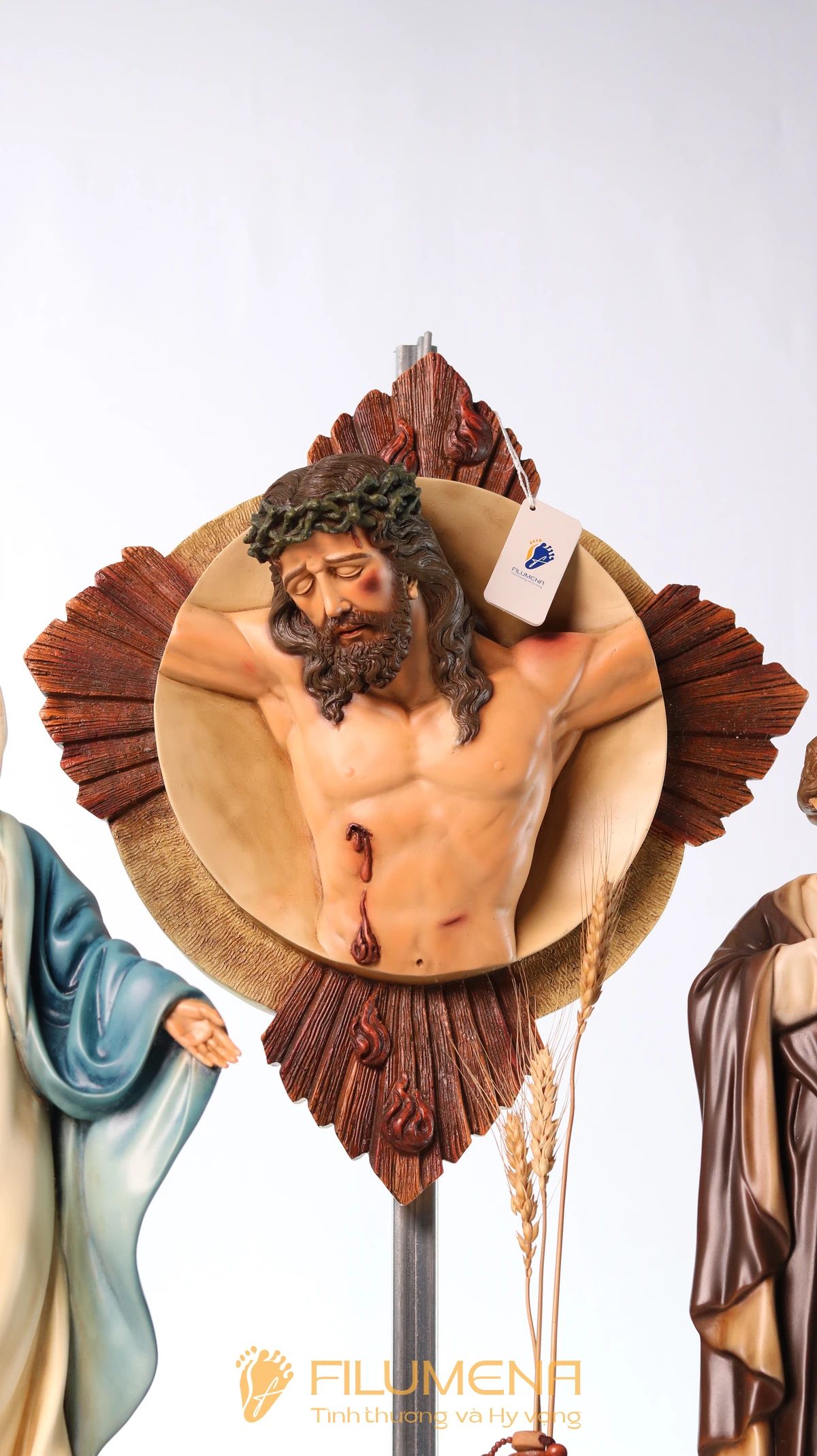 Bộ tượng Bàn thờ Chúa 50 cm tông màu cổ điển M1 với phù điêu Chúa chuộc tội 40 cm