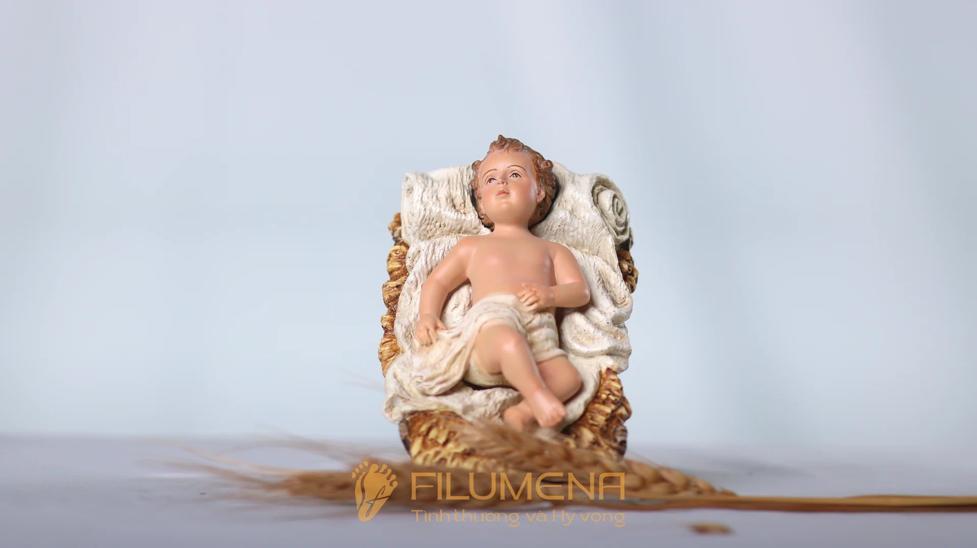 Bộ tượng Giáng sinh mini 20 cm 3 nhân vật tông màu sáng cổ điển