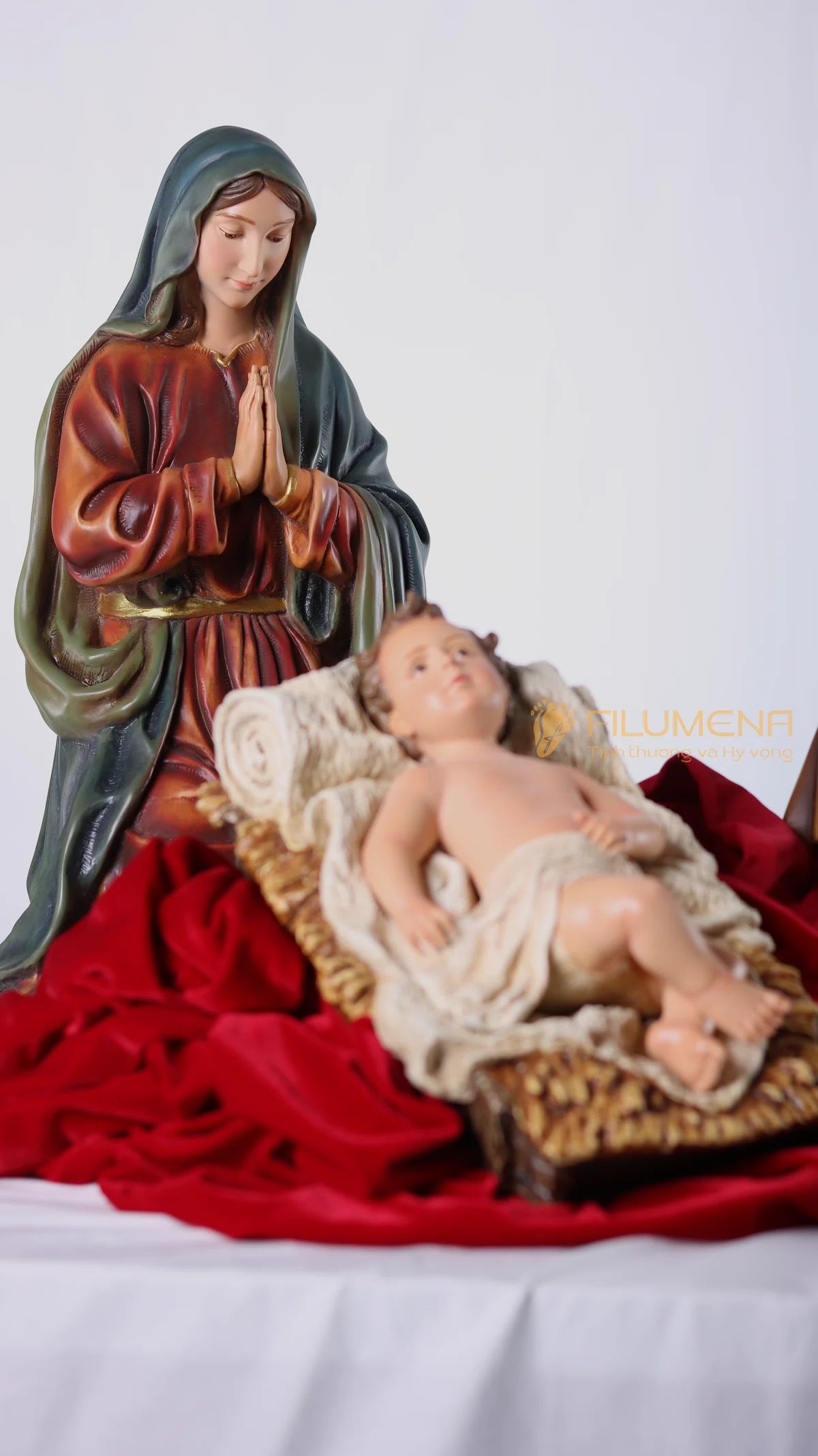 Bộ tượng Giáng sinh 50 cm 3 nhân vật tông màu trầm cổ điển nhìn tổng thể