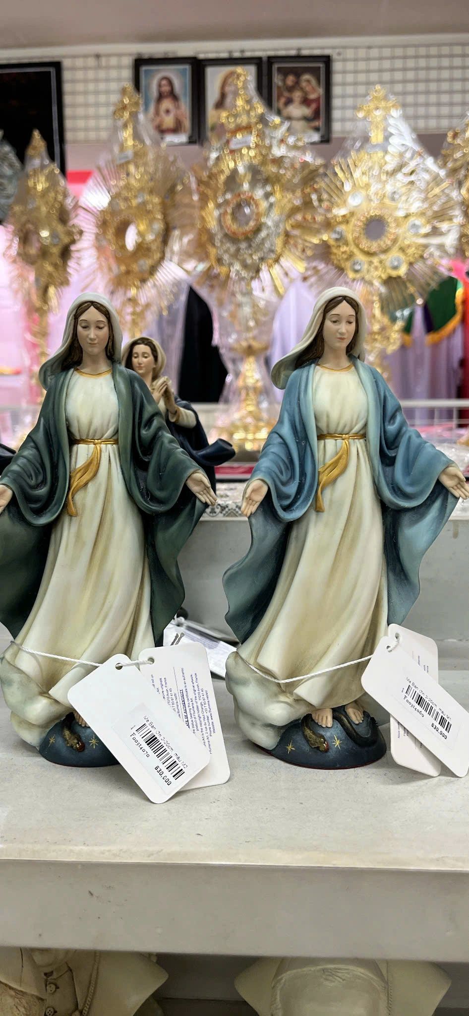 Statues des saints catholiques créées et fabriquées par Filumena Art, fabricant, fournisseur et grossiste des articles religieux au Vietnam