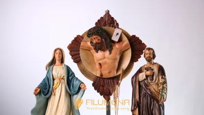 Hình ảnh Tượng Công giáo gợi ý đặt trong không gian thờ phượng