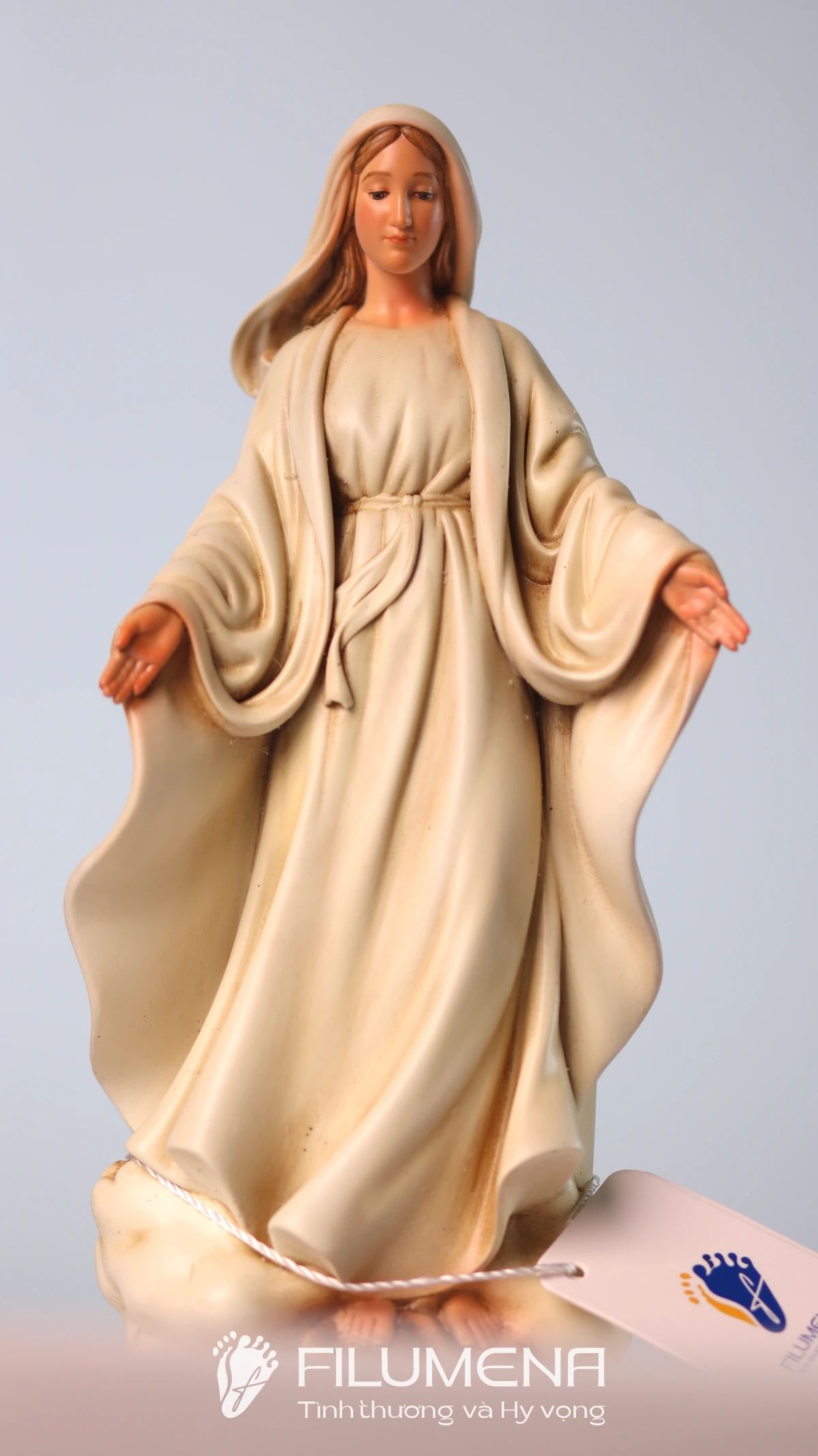 Tượng Đức Mẹ Ban Ơn cao 15 cm, 20 cm màu trắng M3