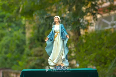 Gợi ý một số hình ảnh tượng Công giáo để quan sát bề mặt, sắc độ và cảm giác sạch thoáng khi tượng được giữ gìn đúng cách.