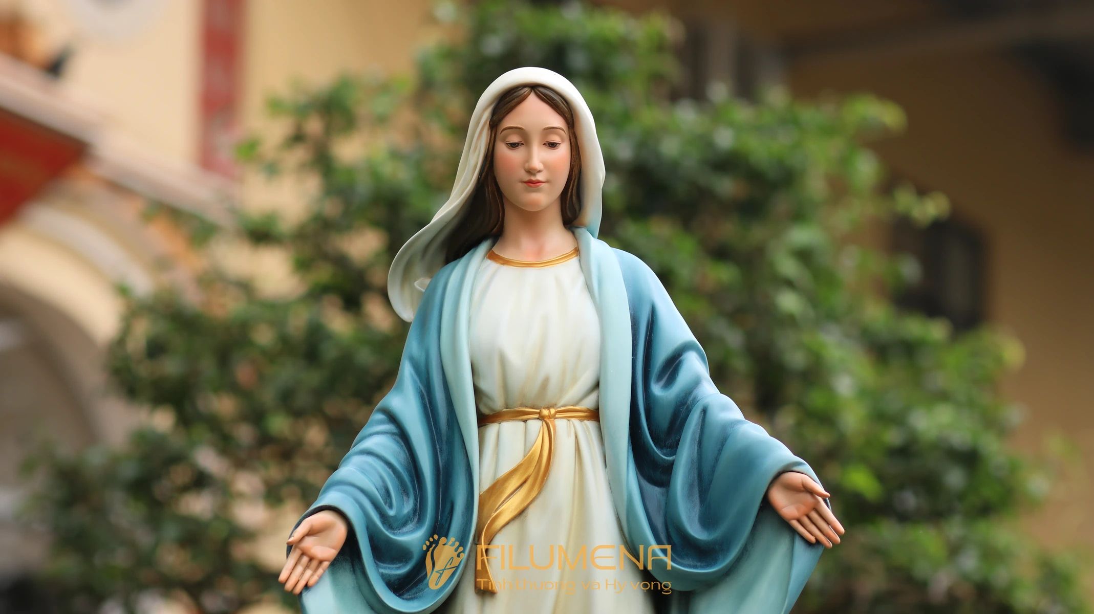 Tượng Đức Mẹ Ban Ơn cao 80 cm màu xanh nước biển