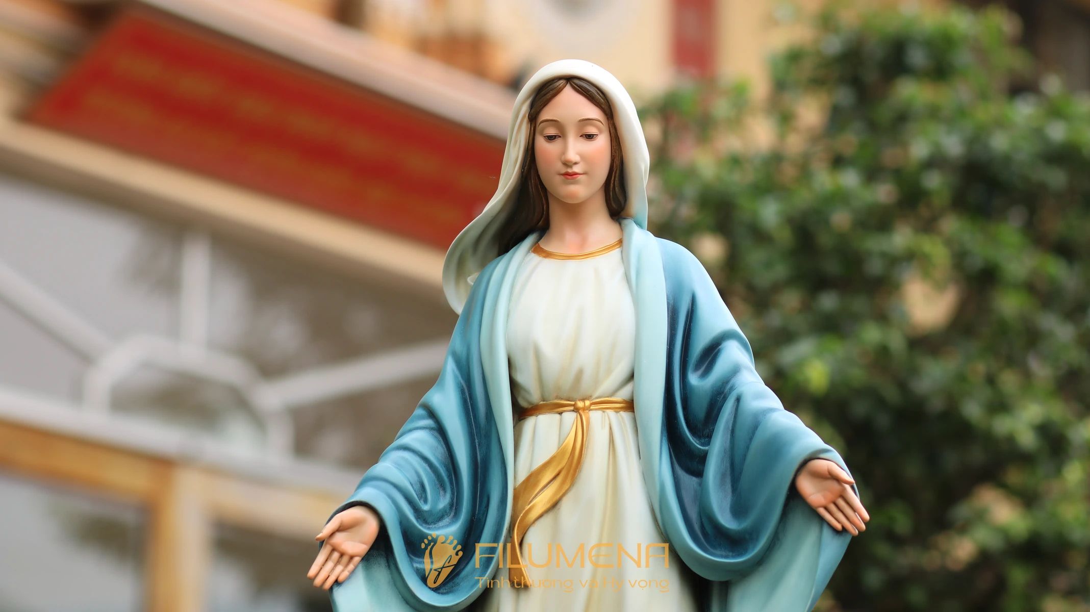 Tượng Đức Mẹ Ban Ơn cao 80 cm màu xanh nước biển