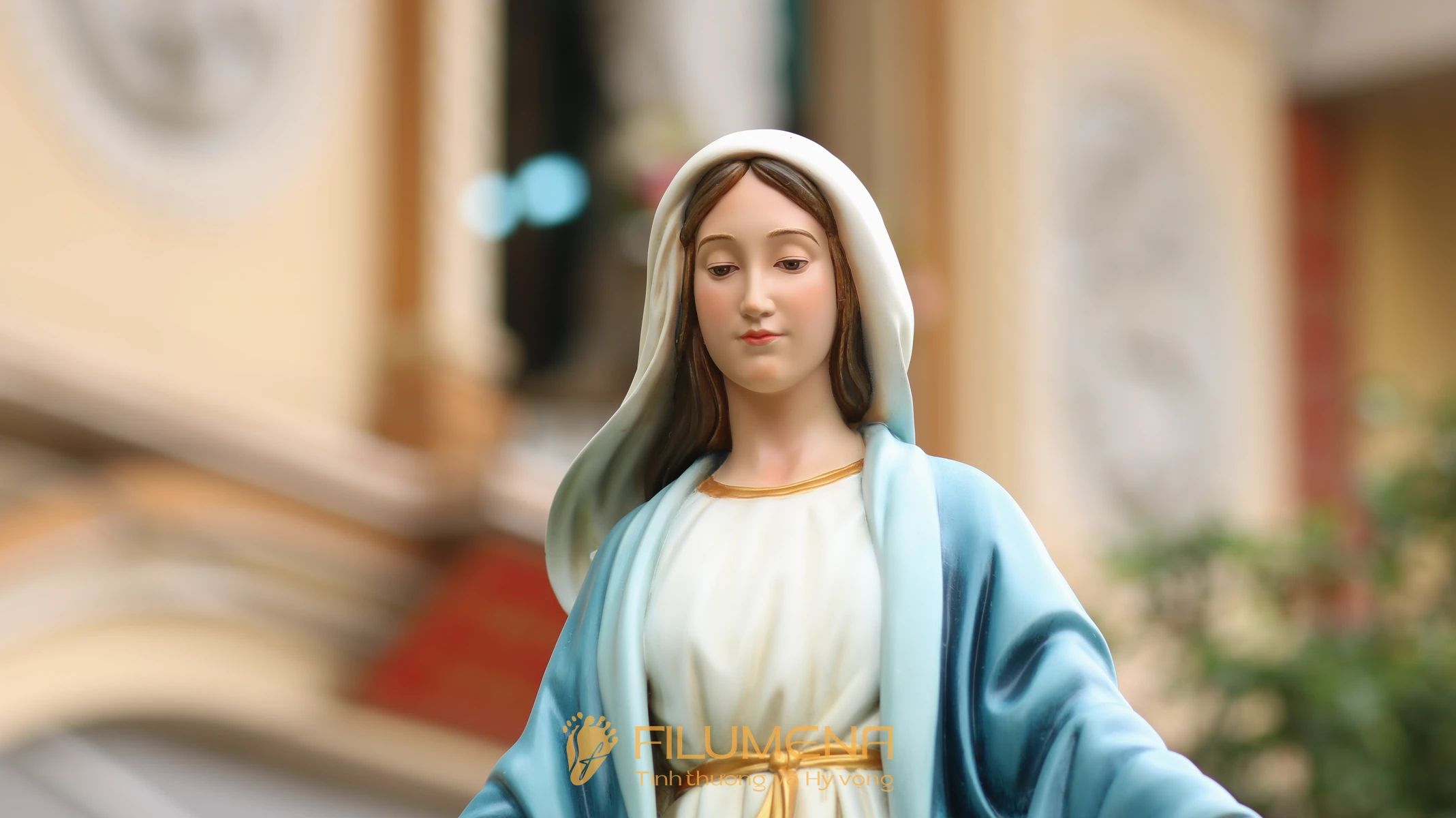 Tượng Đức Mẹ Ban Ơn cao 80 cm màu xanh nước biển