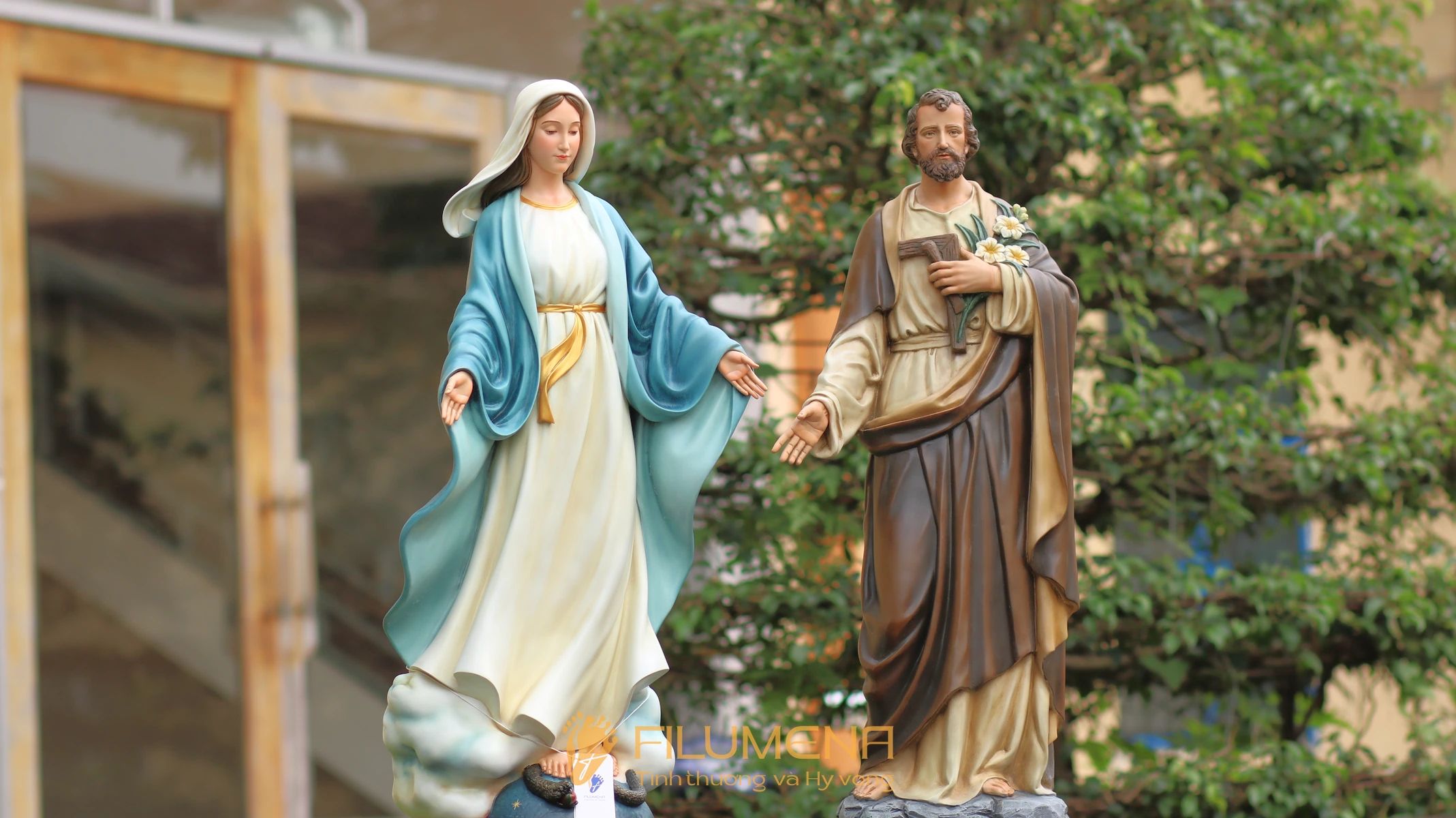 Tượng Đức Mẹ Ban Ơn cao 80 cm màu xanh nước biển