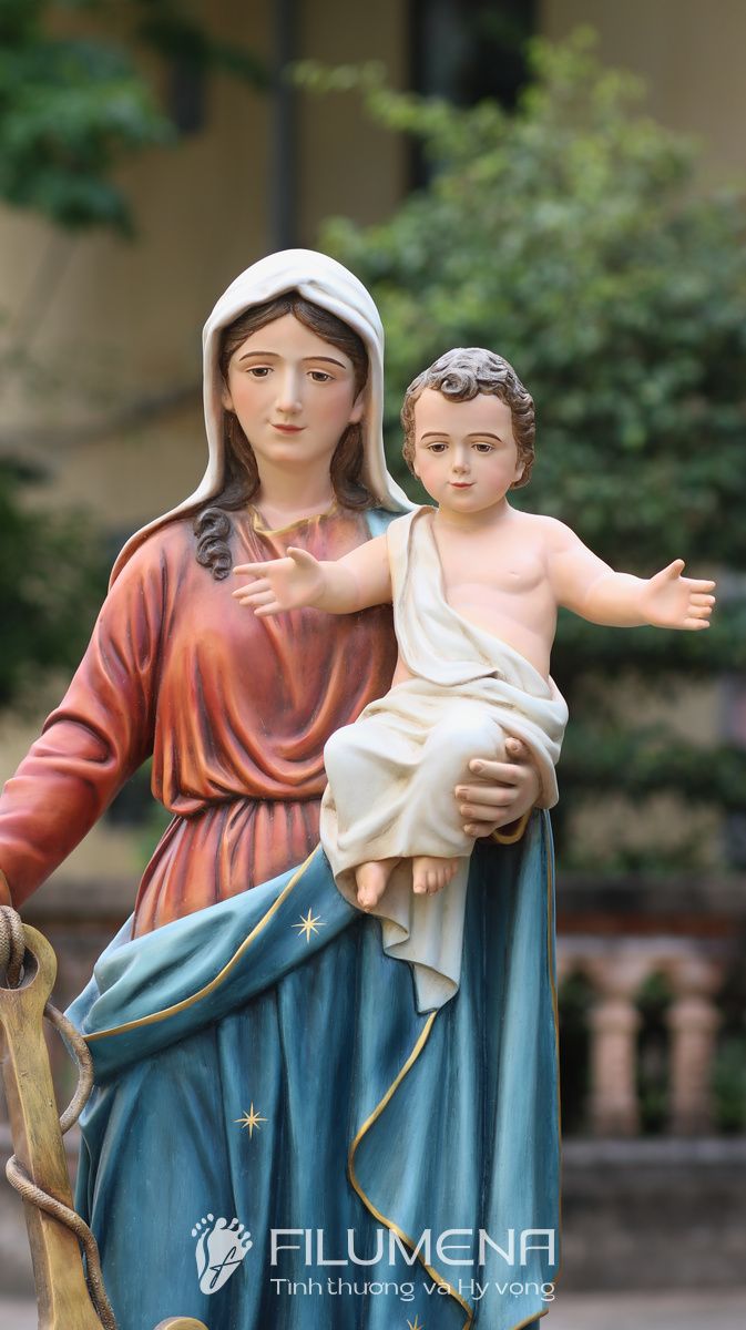 Góc nghiêng tượng Đức Mẹ Hy Vọng 110 cm