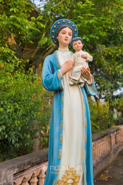 Tượng Đức Mẹ La Vang 50 cm áo xanh da trời nhìn toàn thân ngoài trời