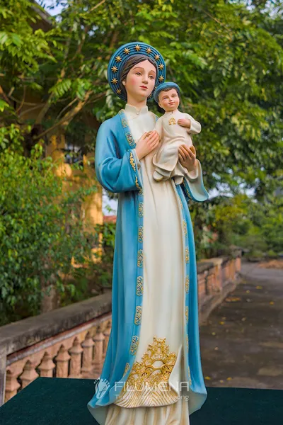 Tượng Đức Mẹ La Vang 50 cm cho bàn thờ gia đình rộng và phòng khách