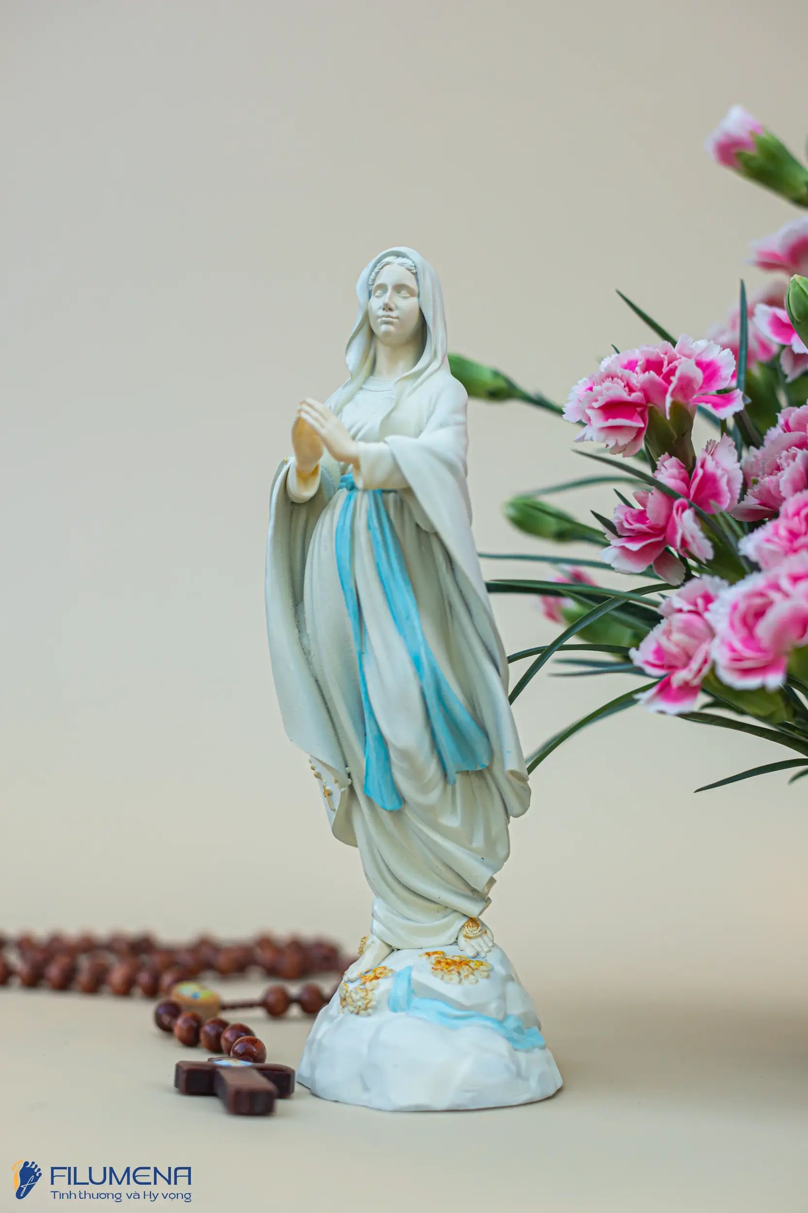 Tượng Đức Mẹ Lộ Đức do Filumena sáng tác (chiều cao 15 cm, 20 cm, màu trắng MD1)