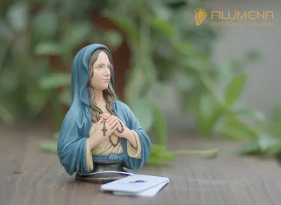 Hình ảnh bổ sung về Tượng Đức Mẹ để xe ô tô của Filumena tại Xuân Lộc
