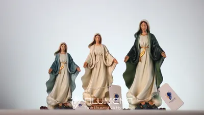 Tượng Công giáo trong nhóm hình ảnh tham khảo cho gia đình Công giáo