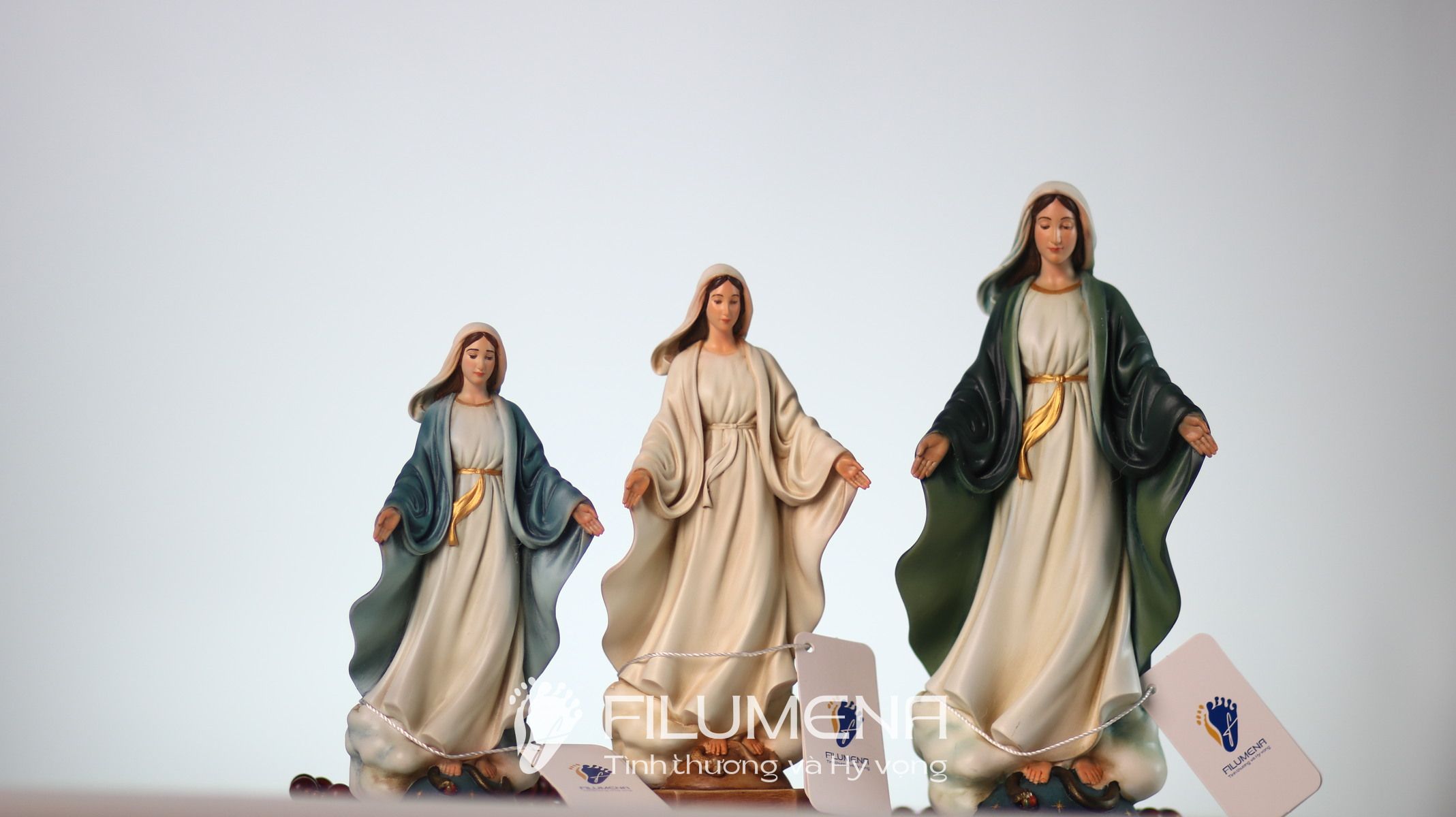 Tượng Đức Mẹ Ban Ơn cao 15 cm màu xanh ô-liu M2