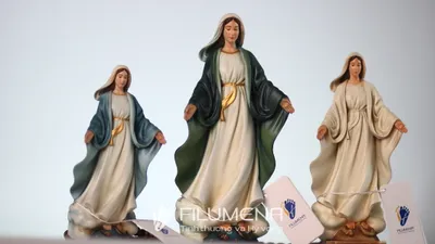 Hình ảnh Tượng Đức Mẹ để xe ô tô gợi ý đặt trong không gian thờ phượng