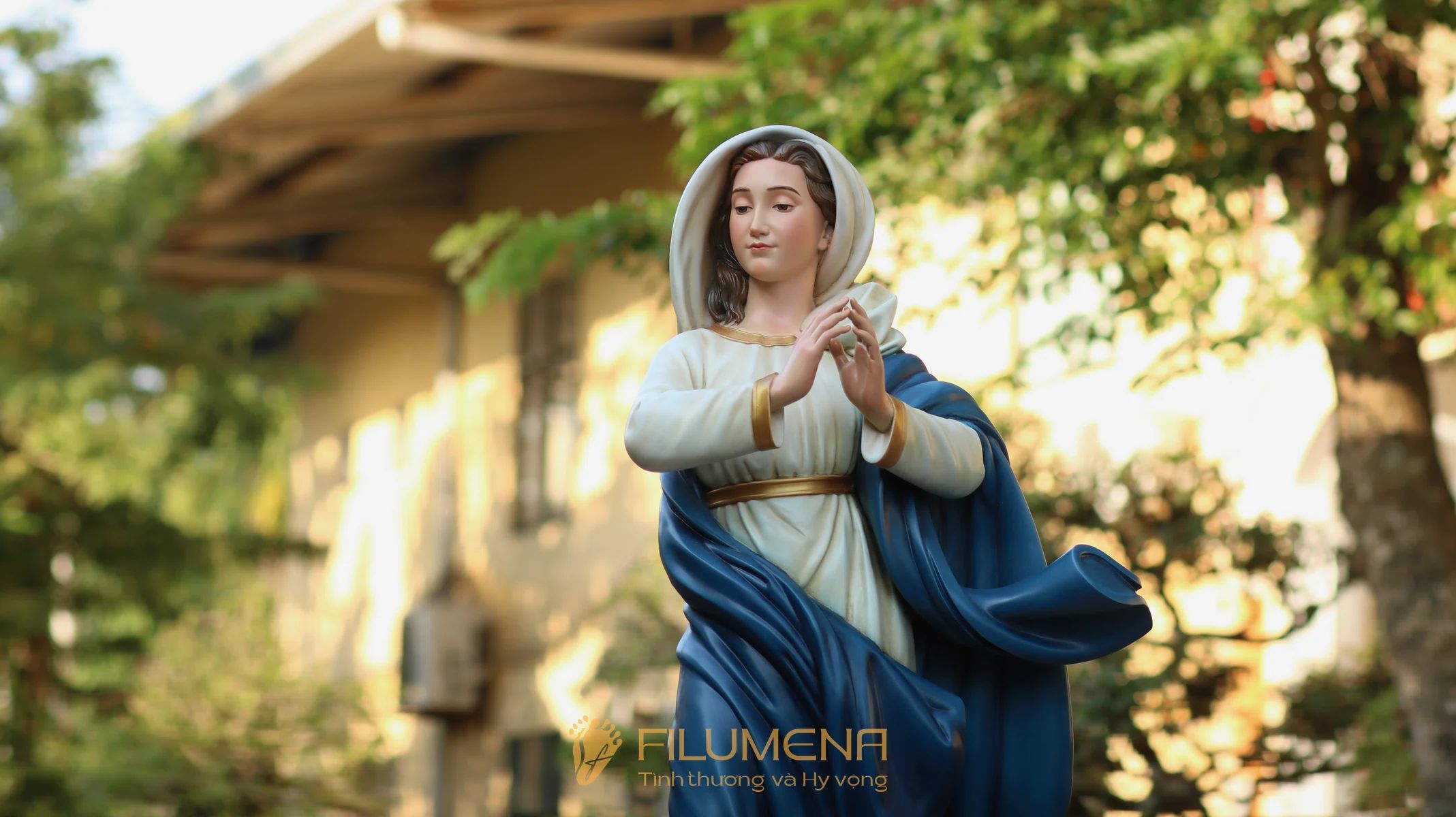 Tượng Đức Mẹ Vô Nhiễm Nguyên Tội cao 120 cm màu xanh trắng