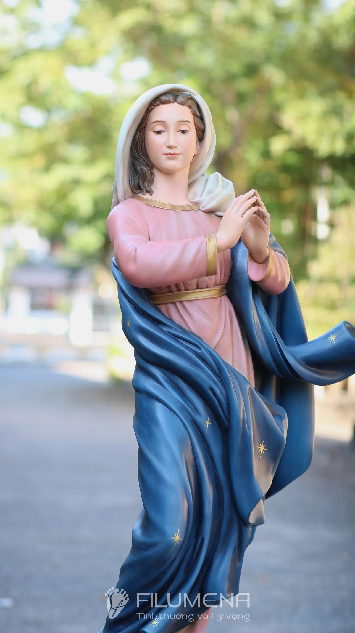 Tượng Đức Mẹ Vô Nhiễm Nguyên Tội cao 120 cm màu trầm truyền thống