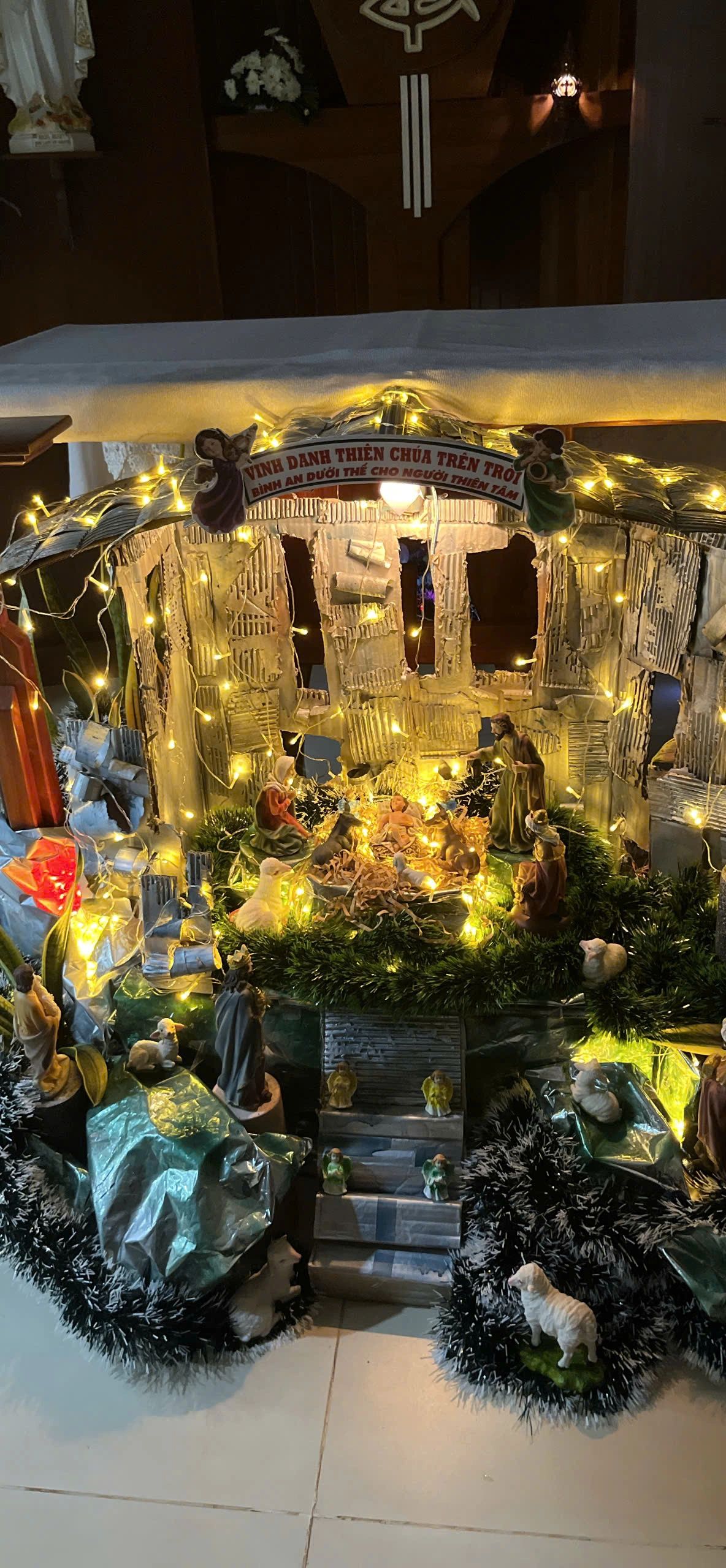 Statues religieuses de Filumena Art, fabricant and grossiste des articles religieux au Vietnam