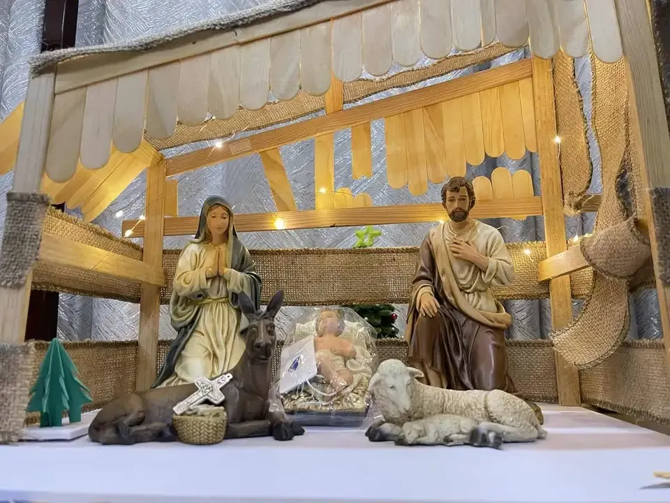 Tượng Chúa hài đồng tại Bùi Chu. Tượng Công Giáo Filumena được sáng tác bởi các nghệ sĩ Filumena. Mỗi tác phẩm đều là đóng góp của quý vị cho các việc bác ái. Tượng làm bằng chất liệu bột đá tự nhiên và resin, có đủ các kích thước từ 15, 20 cm tới 1m và lớn hơn nữa.