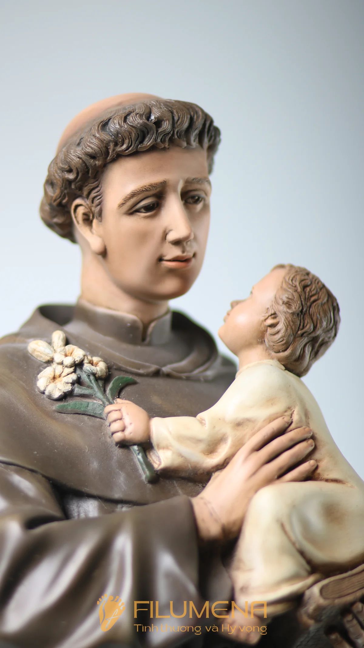 Tượng Thánh Antôn gợi nhắc sự bình an, sáng suốt và lòng tín thác cho những ai đang tìm hướng đi trong đời sống
