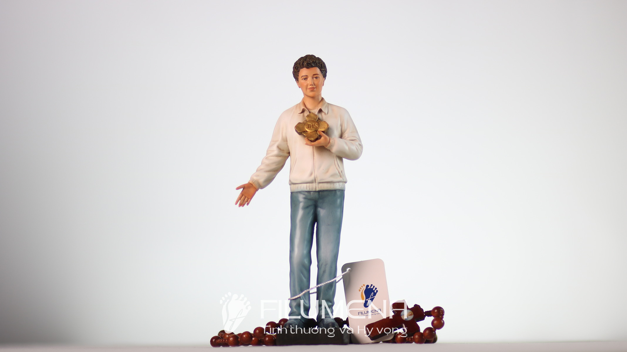 Tượng Thánh Carlo Acutis 20 cm màu sáng