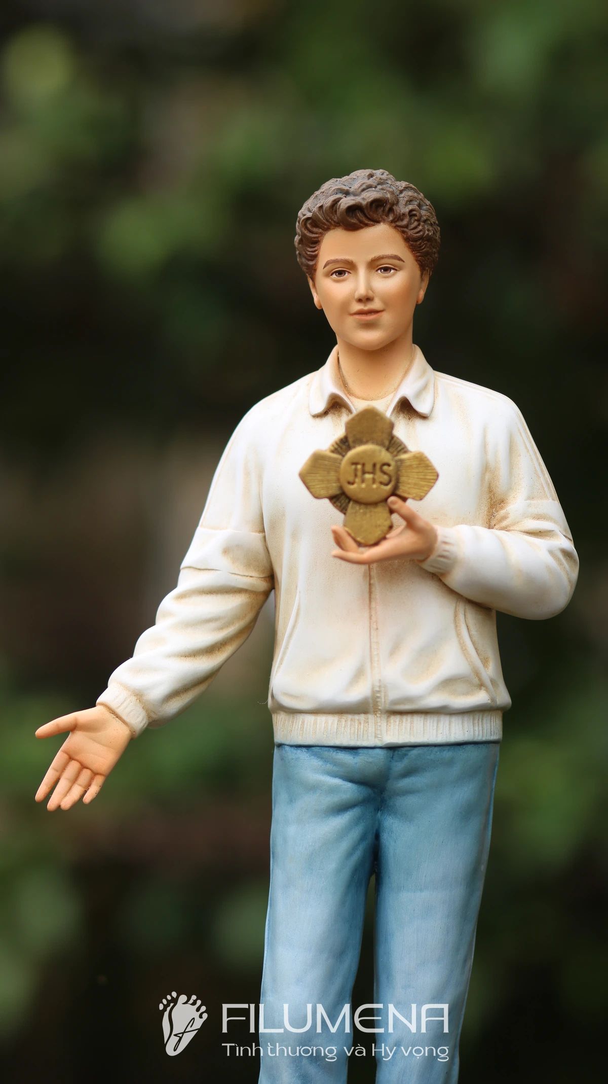 Tượng Thánh Carlo Acutis 25 cm màu sáng